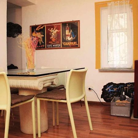 Appartamento Nel Cuore Di อัสตี ภายนอก รูปภาพ