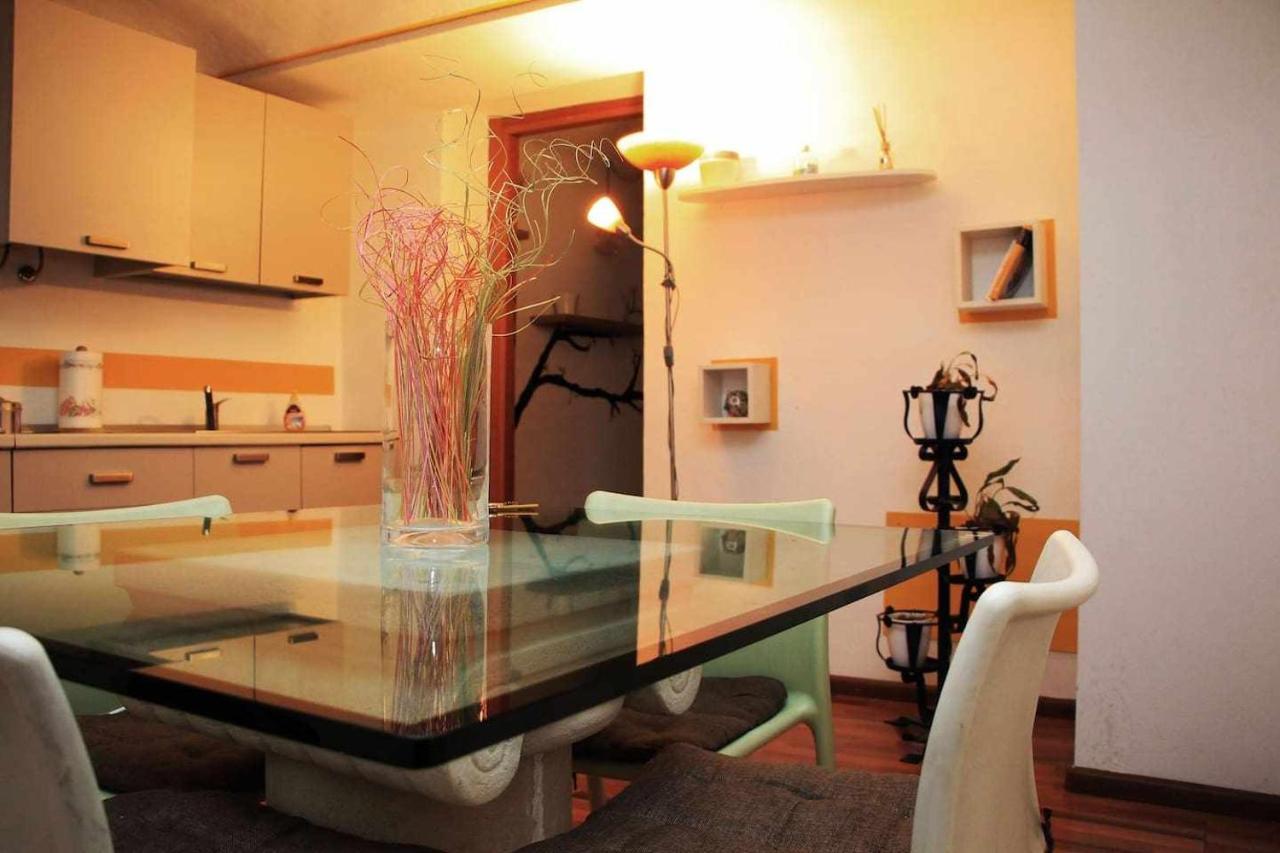 Appartamento Nel Cuore Di อัสตี ภายนอก รูปภาพ