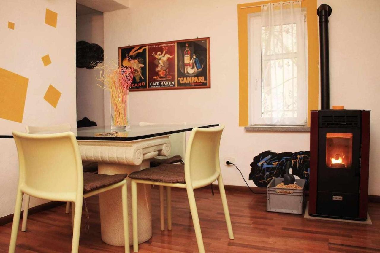 Appartamento Nel Cuore Di อัสตี ภายนอก รูปภาพ