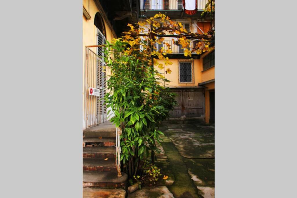 Appartamento Nel Cuore Di อัสตี ภายนอก รูปภาพ